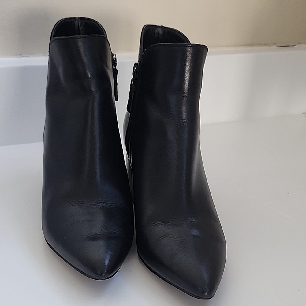 Cole Haan Black Ankle Boots Sleek Leather Design